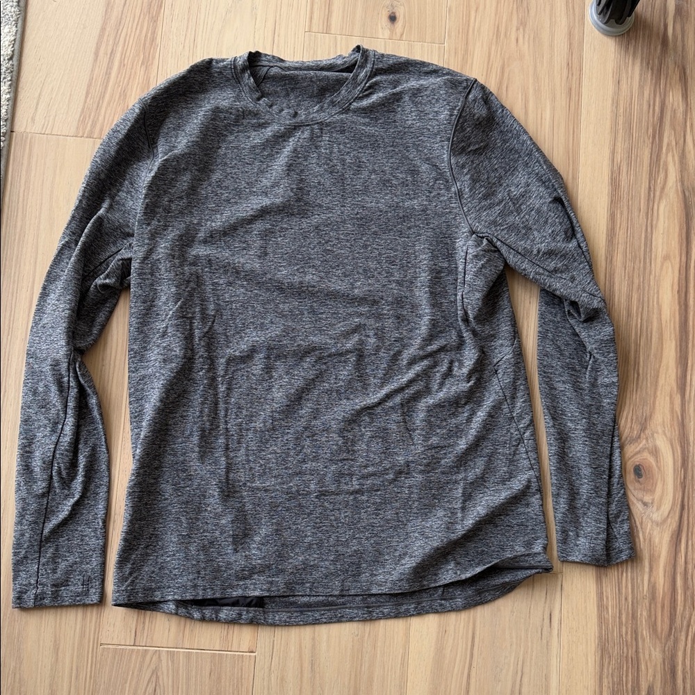 Men's Lululemon Gray Long Sleeve top